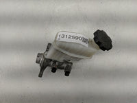 2013-2015 Kia Optima Brake Master Cylinder - Oemusedautoparts1.com
