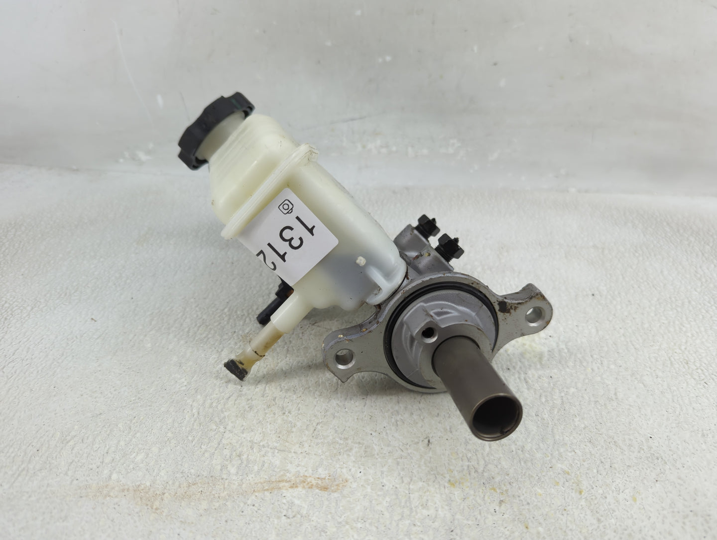 2011-2015 Kia Optima Brake Master Cylinder 1312781 - Oemusedautoparts1.com