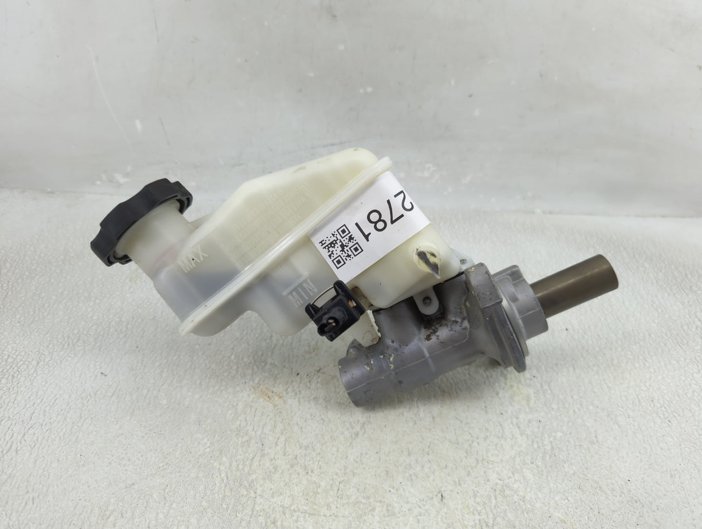 2011-2015 Kia Optima Brake Master Cylinder 1312781 - Oemusedautoparts1.com