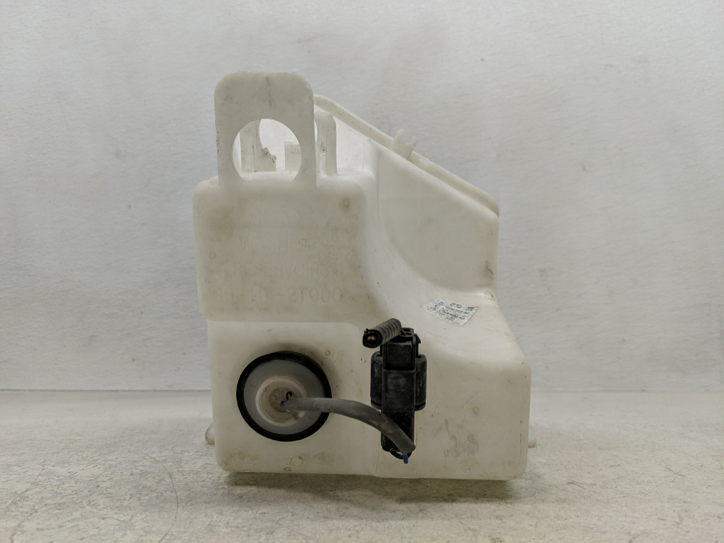 2011-2015 Kia Optima Windshield Washer Fluid Reservoir Bottle Oem - Oemusedautoparts1.com