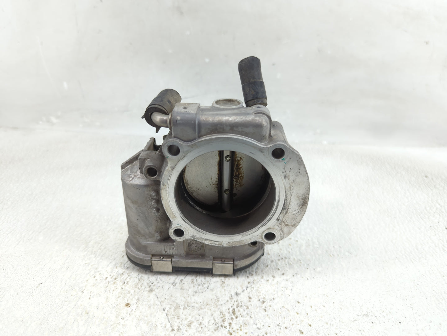 2011-2015 Kia Optima Throttle Body P/N:35100-2G700 90 4501 0001 Fits Fits 2011 2012 2013 2014 2015 2016 OEM Used Auto Parts 