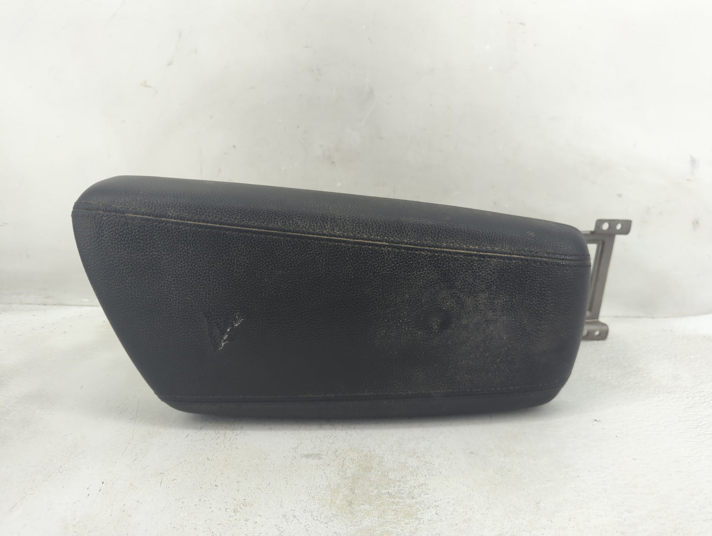 2015 Kia Optima Center Console Armrest Cover Lid Fits OEM Used Auto Parts - Oemusedautoparts1.com