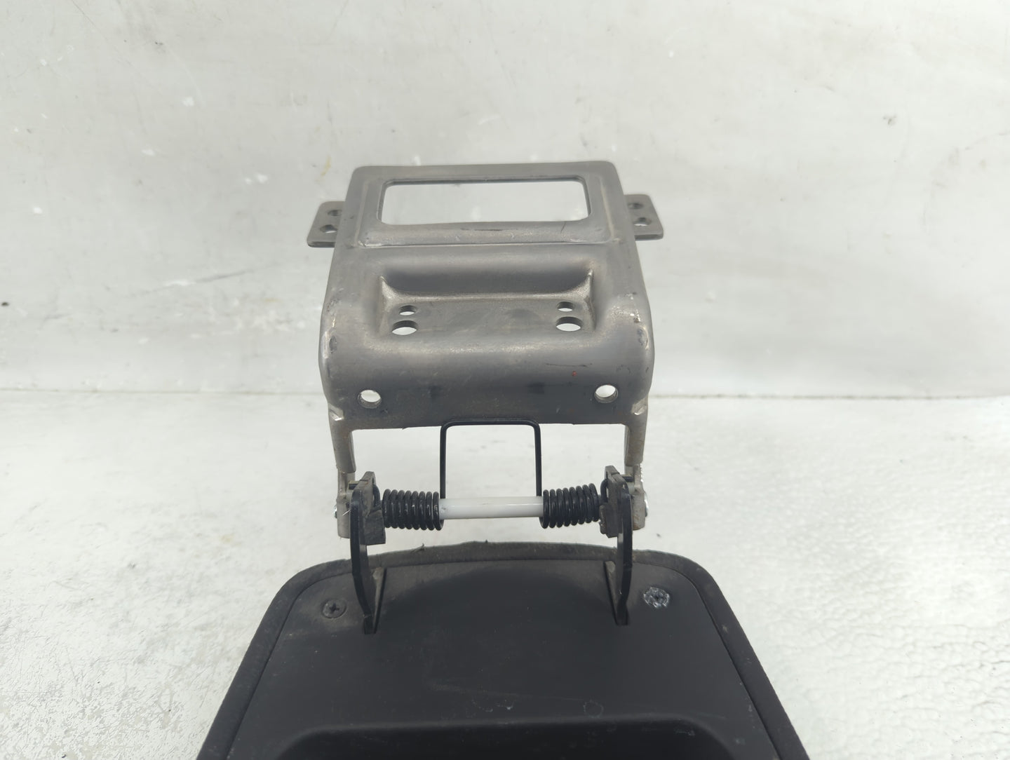2015 Kia Optima Center Console Armrest Cover Lid Fits OEM Used Auto Parts - Oemusedautoparts1.com