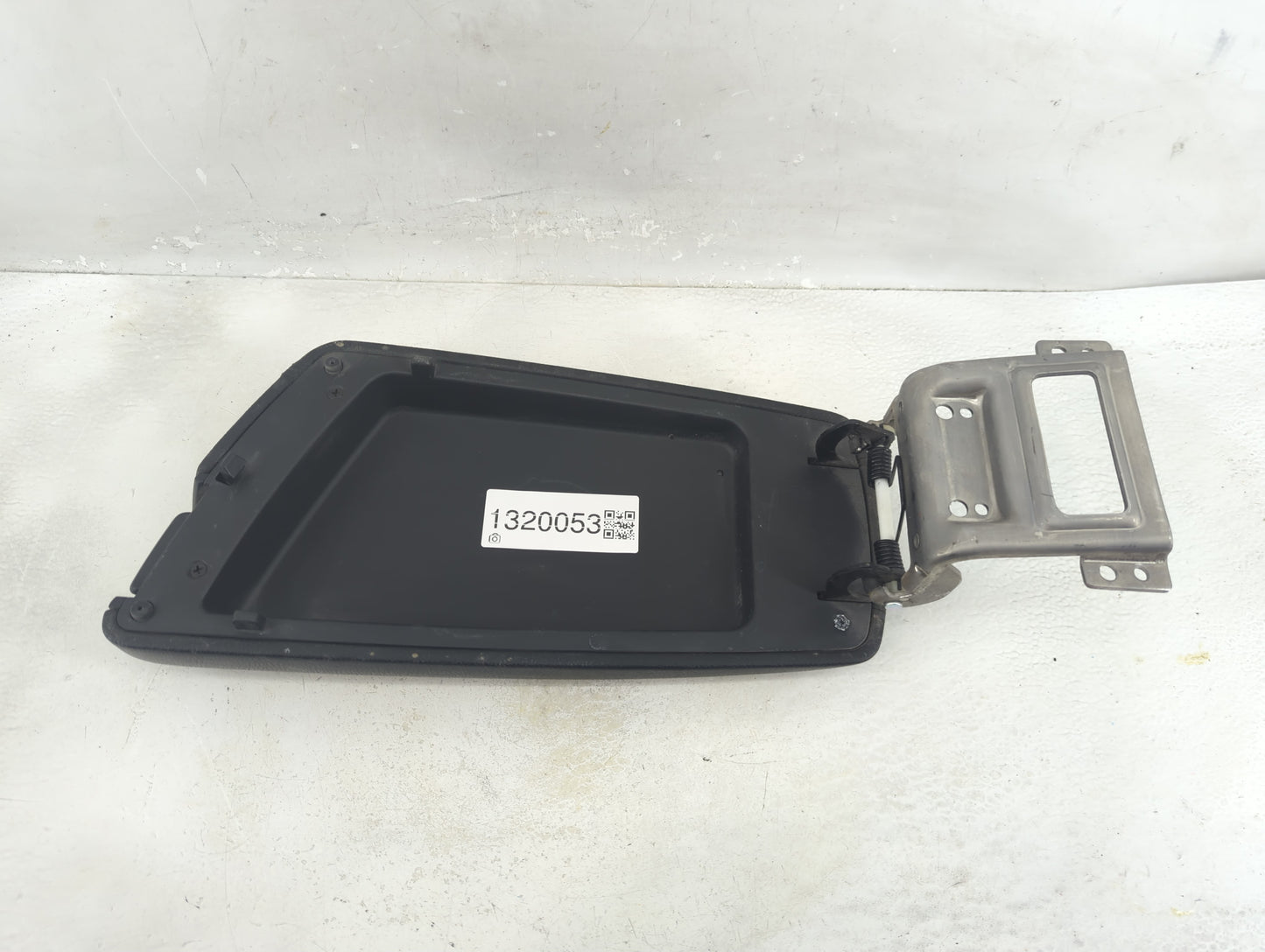 2015 Kia Optima Center Console Armrest Cover Lid Fits OEM Used Auto Parts - Oemusedautoparts1.com