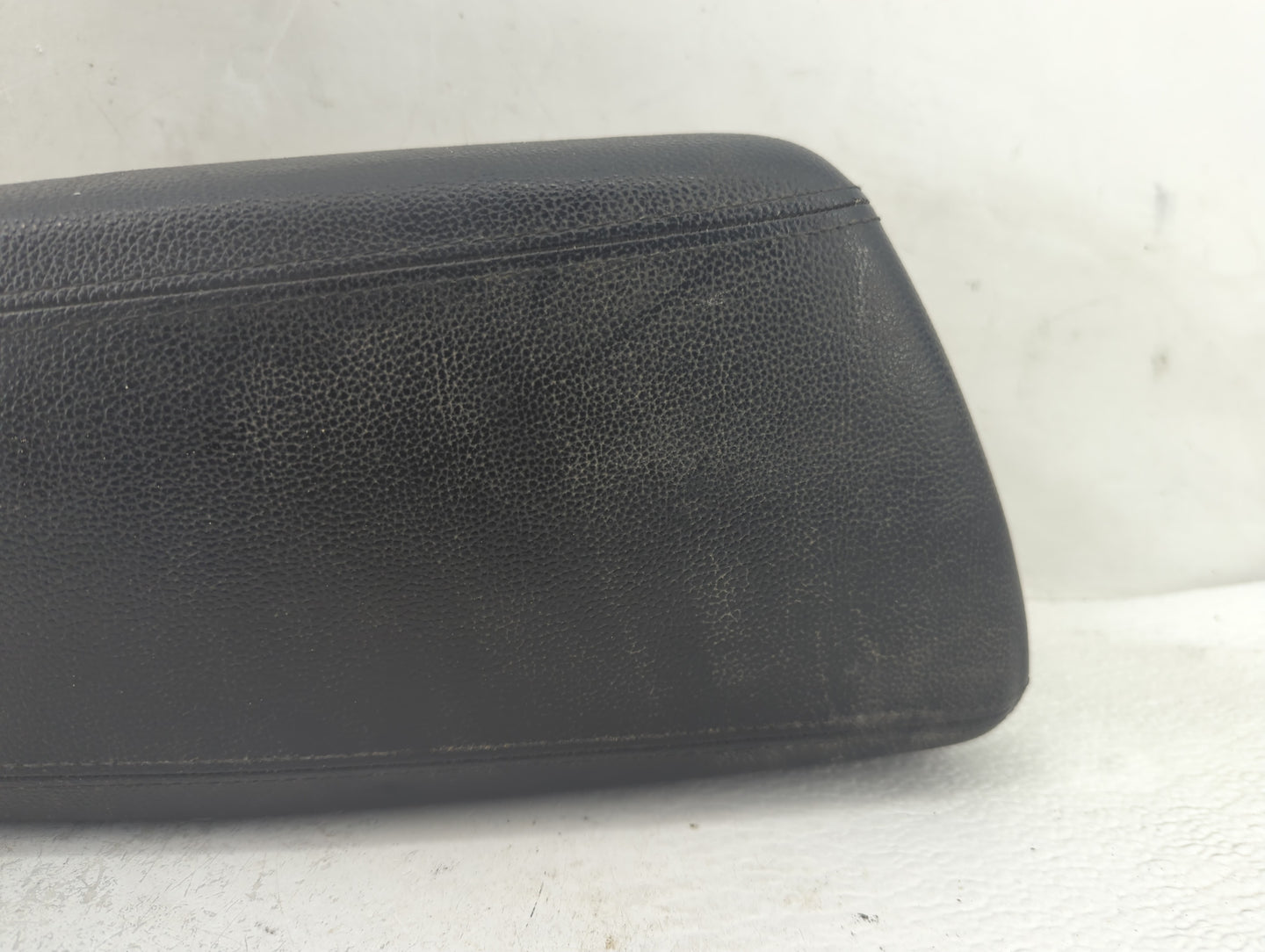 2015 Kia Optima Center Console Armrest Cover Lid Fits OEM Used Auto Parts - Oemusedautoparts1.com
