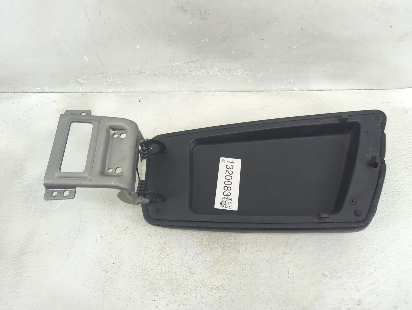 2015 Kia Optima Center Console Armrest Cover Lid Fits OEM Used Auto Parts - Oemusedautoparts1.com