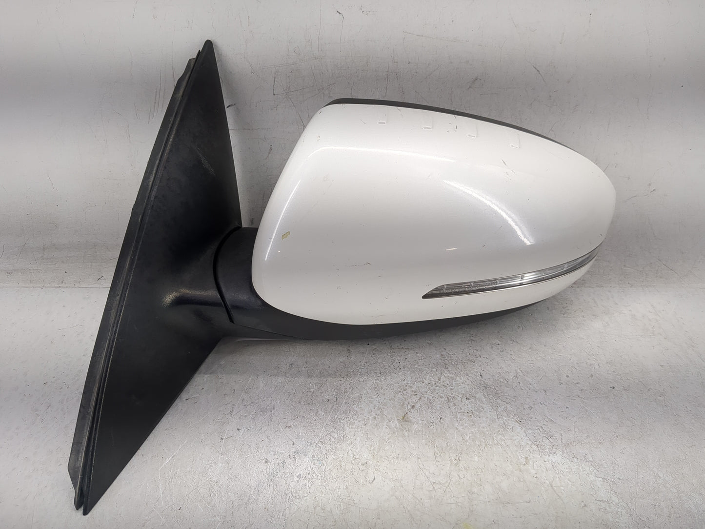 2014-2016 Kia Optima Driver Side View Mirror - Left Door Mirror OEM Used - Oemusedautoparts1.com
