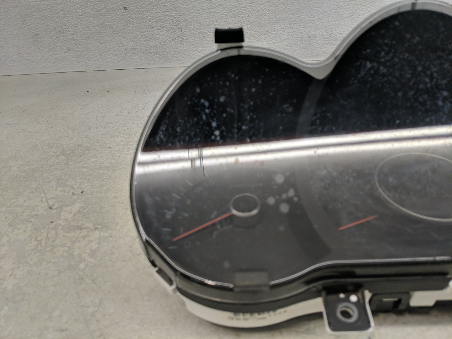 2014-2015 Kia Optima Instrument Cluster Speedometer Gauges P/N:94031-2T270 Fits Fits 2014 2015 OEM Used Auto Parts - Oemused