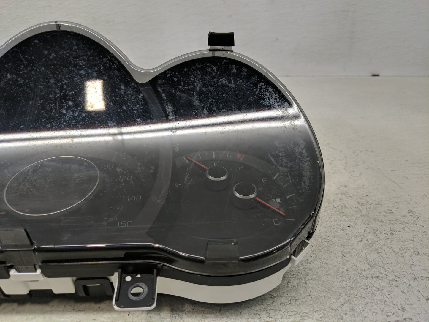 2014-2015 Kia Optima Instrument Cluster Speedometer Gauges P/N:94031-2T270 Fits Fits 2014 2015 OEM Used Auto Parts - Oemused