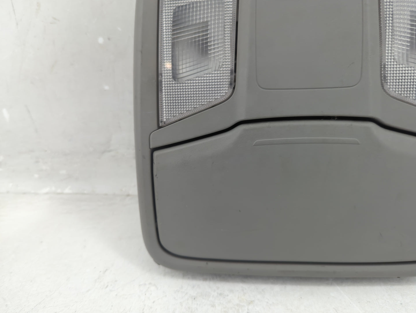 2014-2016 Kia Optima Overhead Roof Console 1321768 - Oemusedautoparts1.com