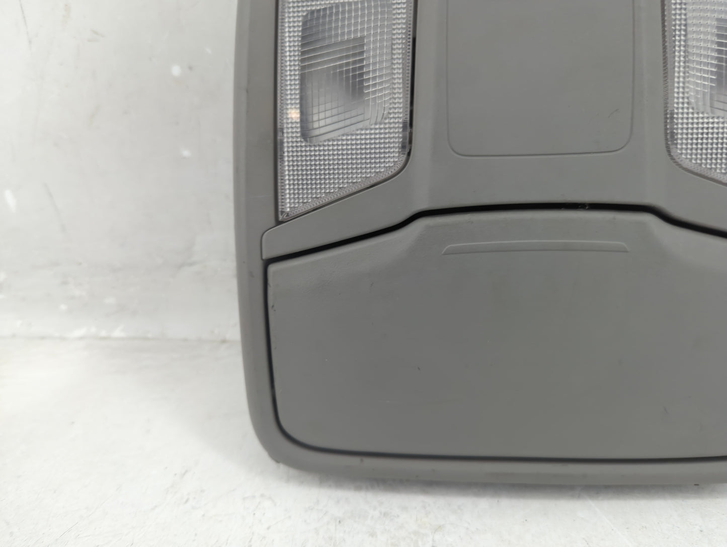 2014-2016 Kia Optima Overhead Roof Console 1321768 - Oemusedautoparts1.com