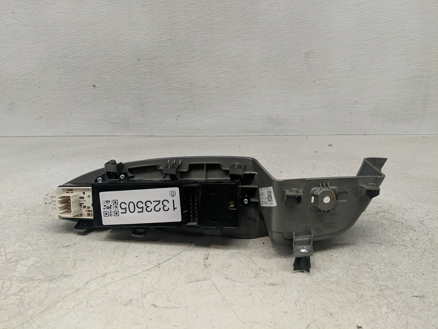 2014-2016 Kia Optima Master Power Window Switch Replacement Driver Side Left P/N:2253391 2253390 Fits Fits 2014 2015 2016 OE