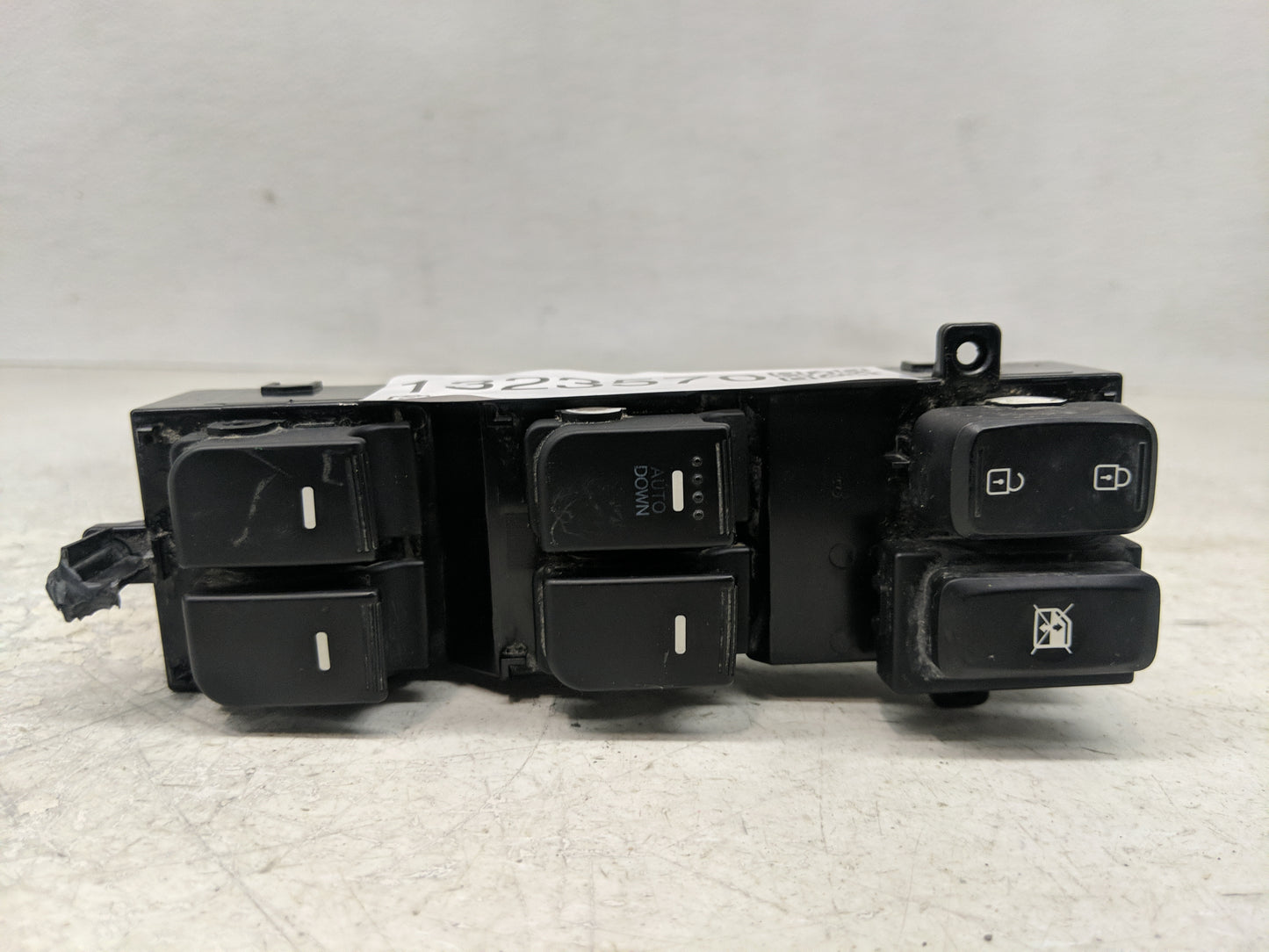 2015 Kia Optima Master Power Window Switch Replacement Driver Side Left P/N:93570-2T500 Fits OEM Used Auto Parts - Oemusedau