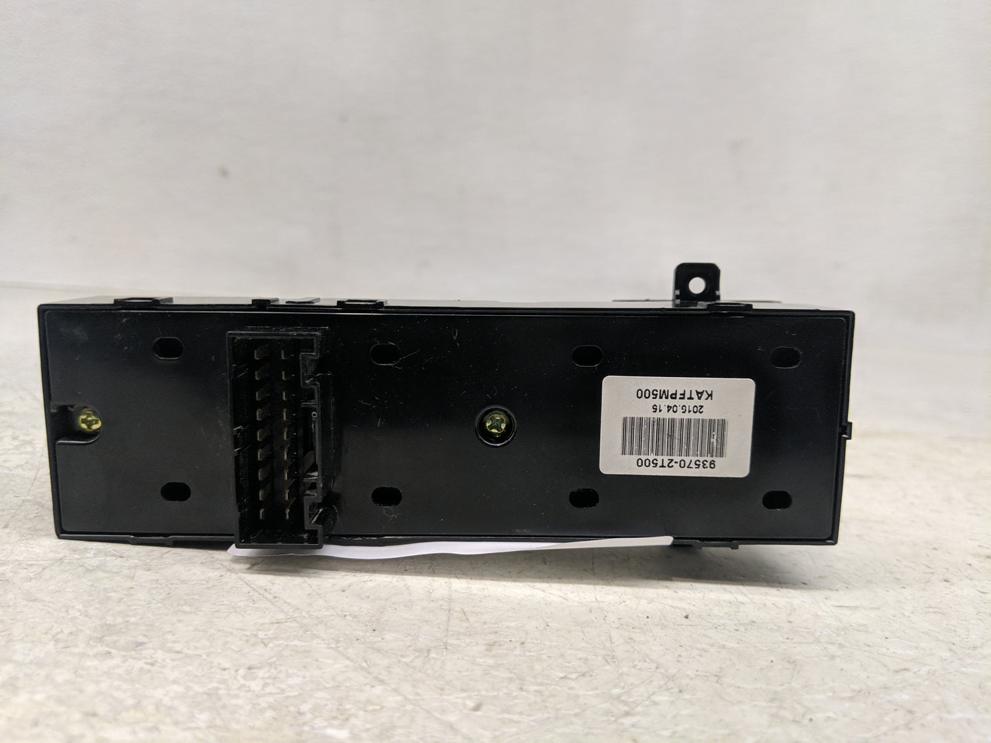 2015 Kia Optima Master Power Window Switch Replacement Driver Side Left P/N:93570-2T500 Fits OEM Used Auto Parts - Oemusedau
