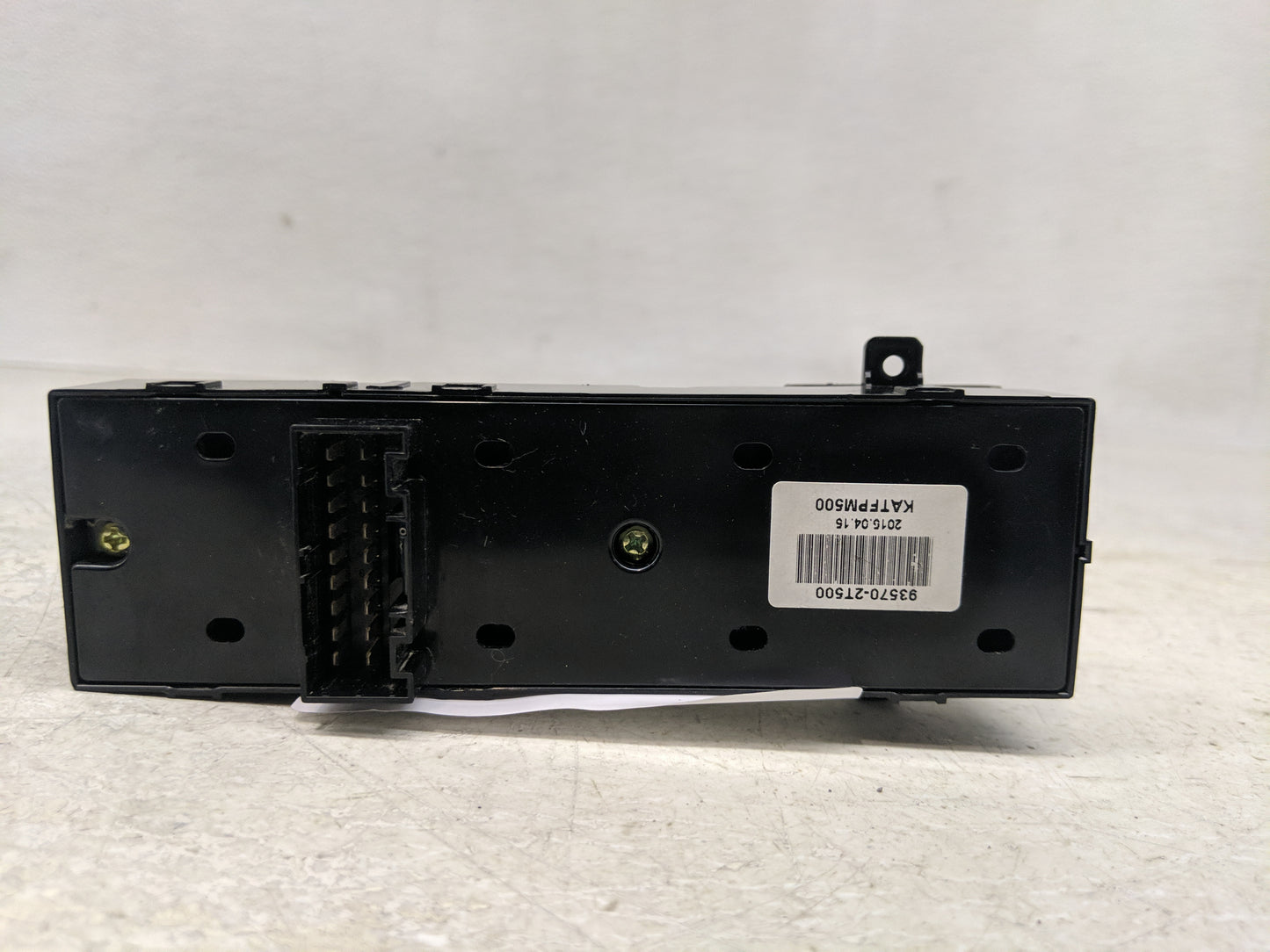 2015 Kia Optima Master Power Window Switch Replacement Driver Side Left P/N:93570-2T500 Fits OEM Used Auto Parts - Oemusedau