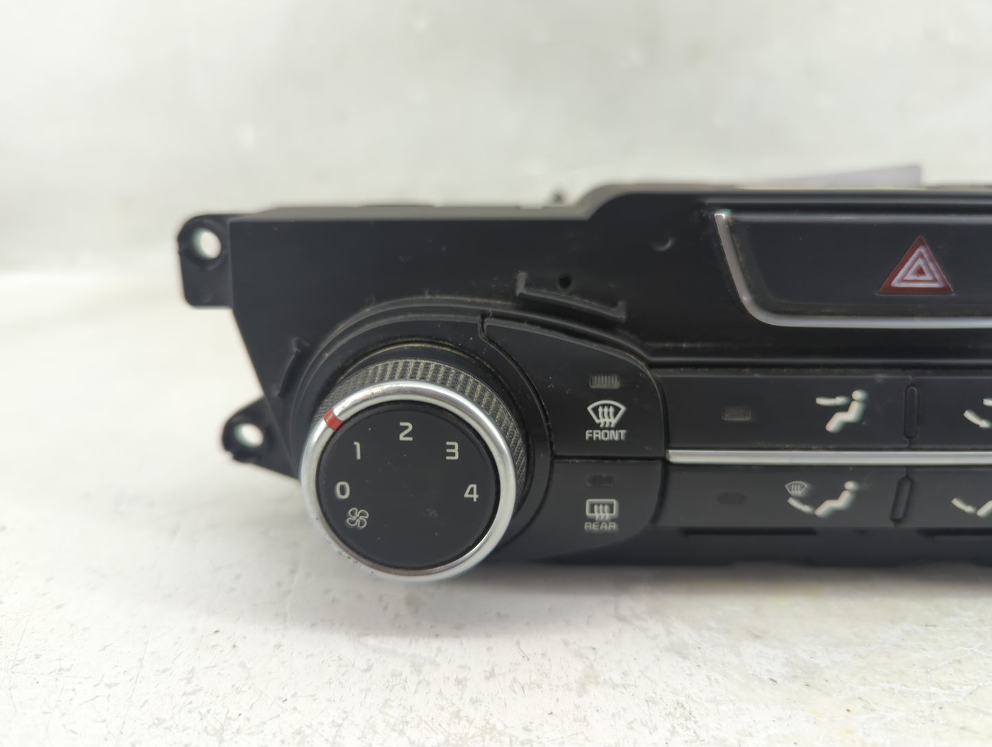 2014-2015 Kia Optima Climate Control Module Temperature AC/Heater Replacement P/N:97250-2TLE0 Fits Fits 2014 2015 OEM Used A