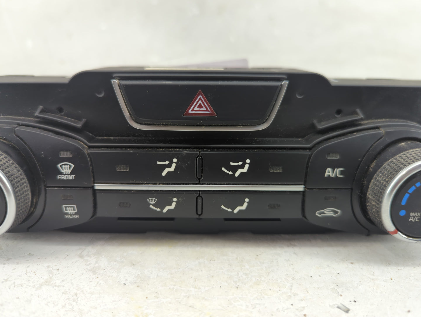 2014-2015 Kia Optima Climate Control Module Temperature AC/Heater Replacement P/N:97250-2TLE0 Fits Fits 2014 2015 OEM Used A