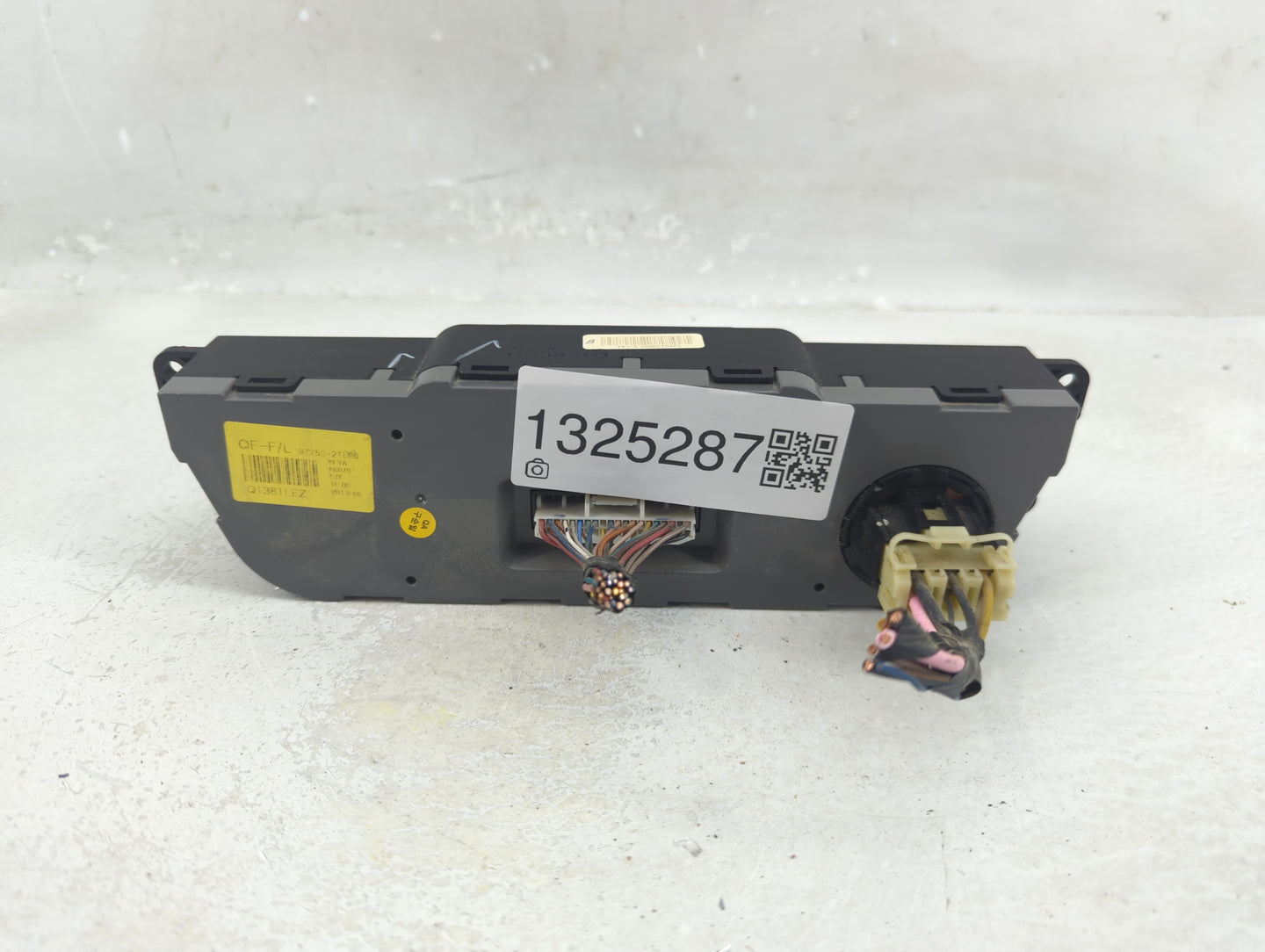2014-2015 Kia Optima Climate Control Module Temperature AC/Heater Replacement P/N:97250-2TLE0 Fits Fits 2014 2015 OEM Used A