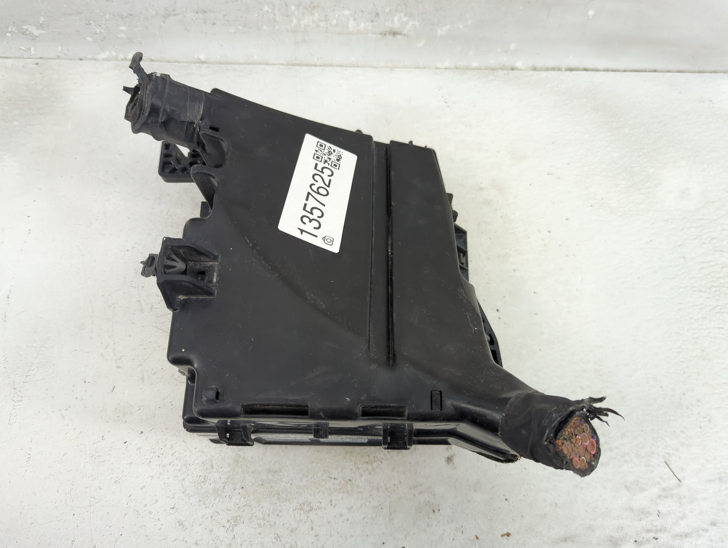 2014-2015 Kia Optima Fusebox Fuse Box Panel Relay Module P/N:91259-2T010-D7 91259-2T010 Fits Fits 2014 2015 OEM Used Auto Pa