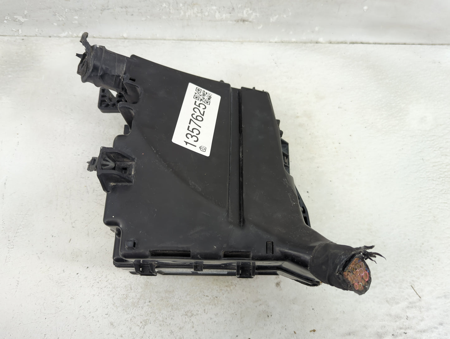 2014-2015 Kia Optima Fusebox Fuse Box Panel Relay Module P/N:91259-2T010-D7 91259-2T010 Fits Fits 2014 2015 OEM Used Auto Pa