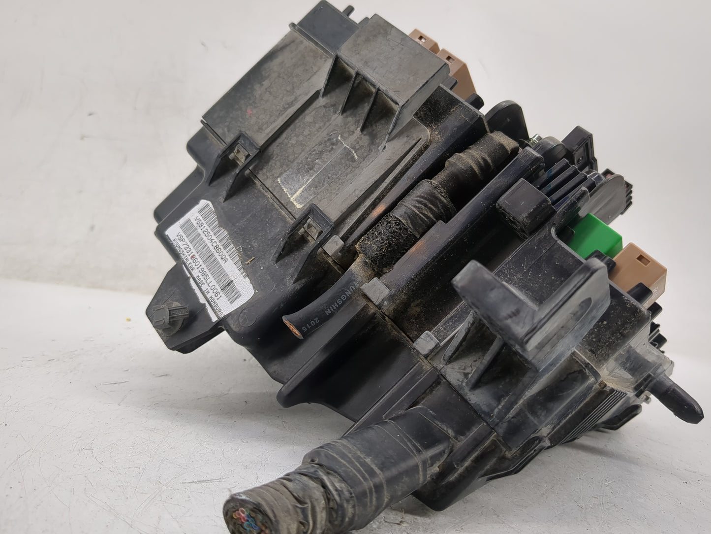 2014-2015 Kia Optima Fusebox Fuse Box Panel Relay Module P/N:914304C600QA Fits Fits 2014 2015 OEM Used Auto Parts - Oemuseda