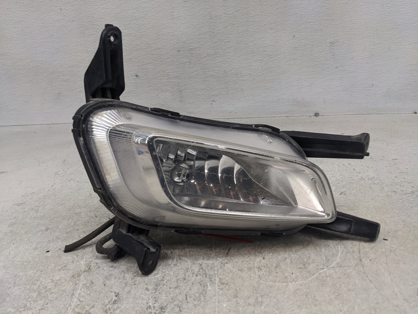 2014-2015 Kia Optima Passenger Right Oem Fog Light Lamp - Oemusedautoparts1.com