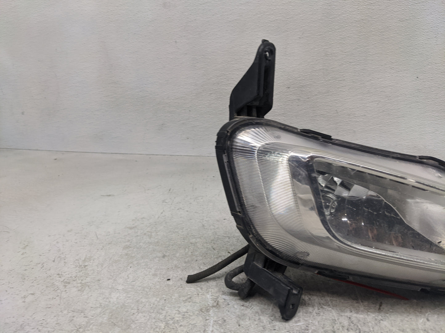 2014-2015 Kia Optima Passenger Right Oem Fog Light Lamp - Oemusedautoparts1.com