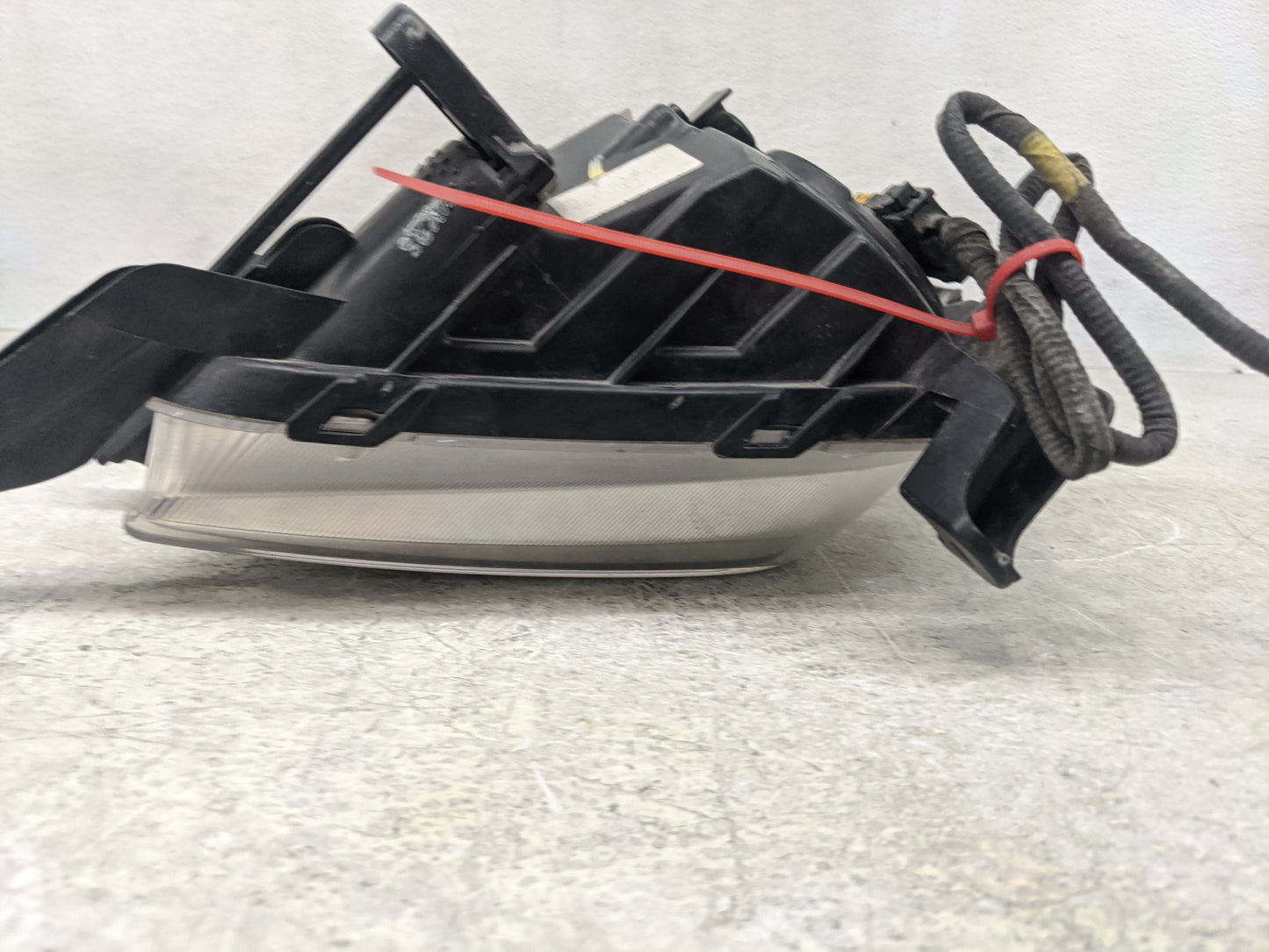 2014-2015 Kia Optima Passenger Right Oem Fog Light Lamp - Oemusedautoparts1.com