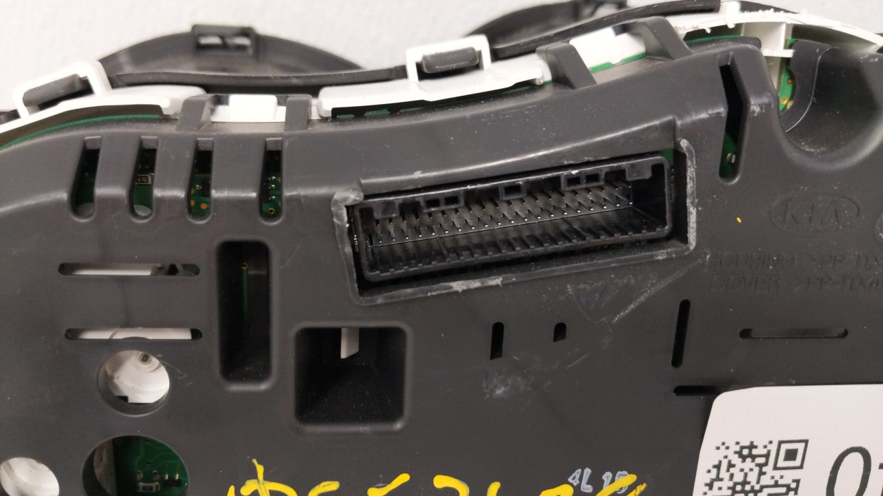 2014-2015 Kia Optima Instrument Cluster Speedometer Gauges P/N:94031-2T270,94041-2T460,94031-2T270 94031-2T270 Fits Fits 201
