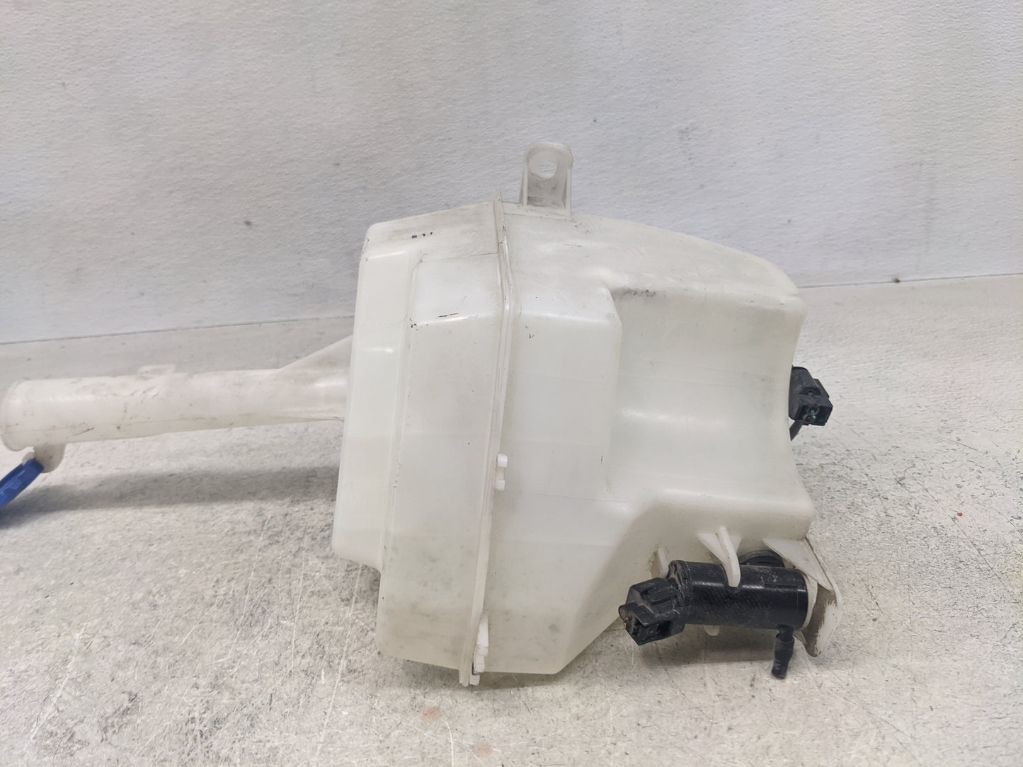 2011-2015 Kia Optima Windshield Washer Fluid Reservoir Bottle Oem - Oemusedautoparts1.com