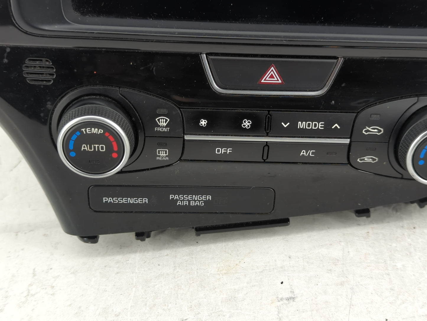 2014-2015 Kia Optima Climate Control Module Temperature AC/Heater Replacement P/N:97250-2TNN1CA Fits Fits 2014 2015 OEM Used