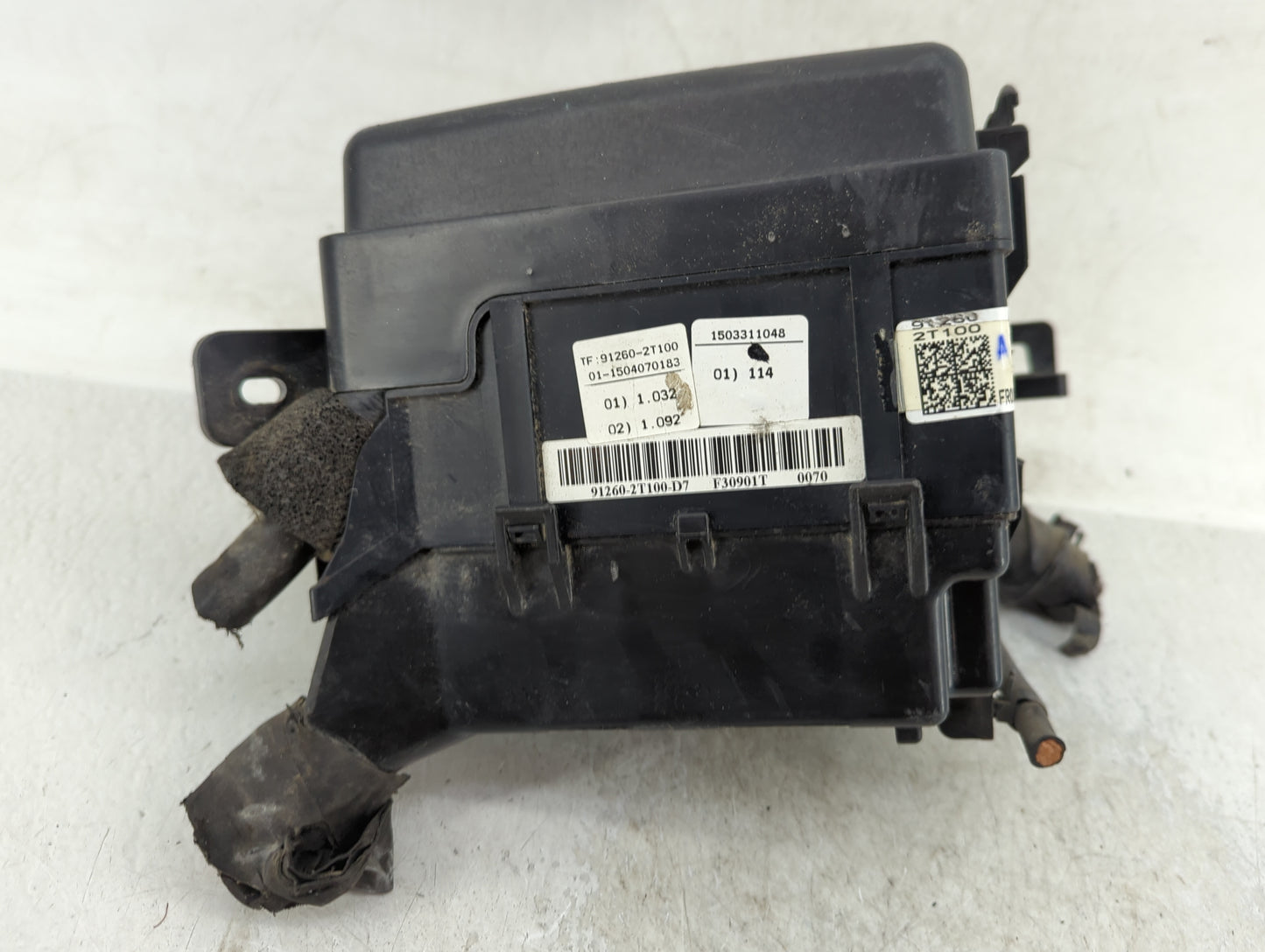 2014-2015 Kia Optima Fusebox Fuse Box Panel Relay Module P/N:91260-2T100 Fits Fits 2014 2015 OEM Used Auto Parts - Oemusedau