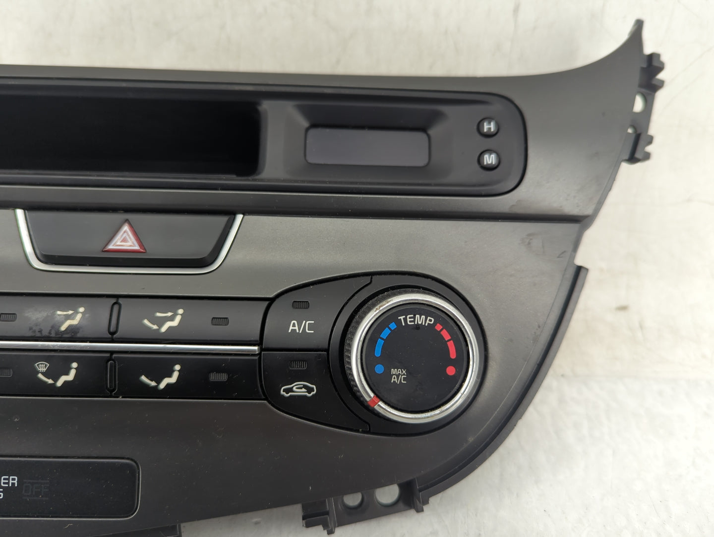 2014-2015 Kia Optima Ac Heater Climate Control 97250-2txxx, 95930-2t050 - Oemusedautoparts1.com