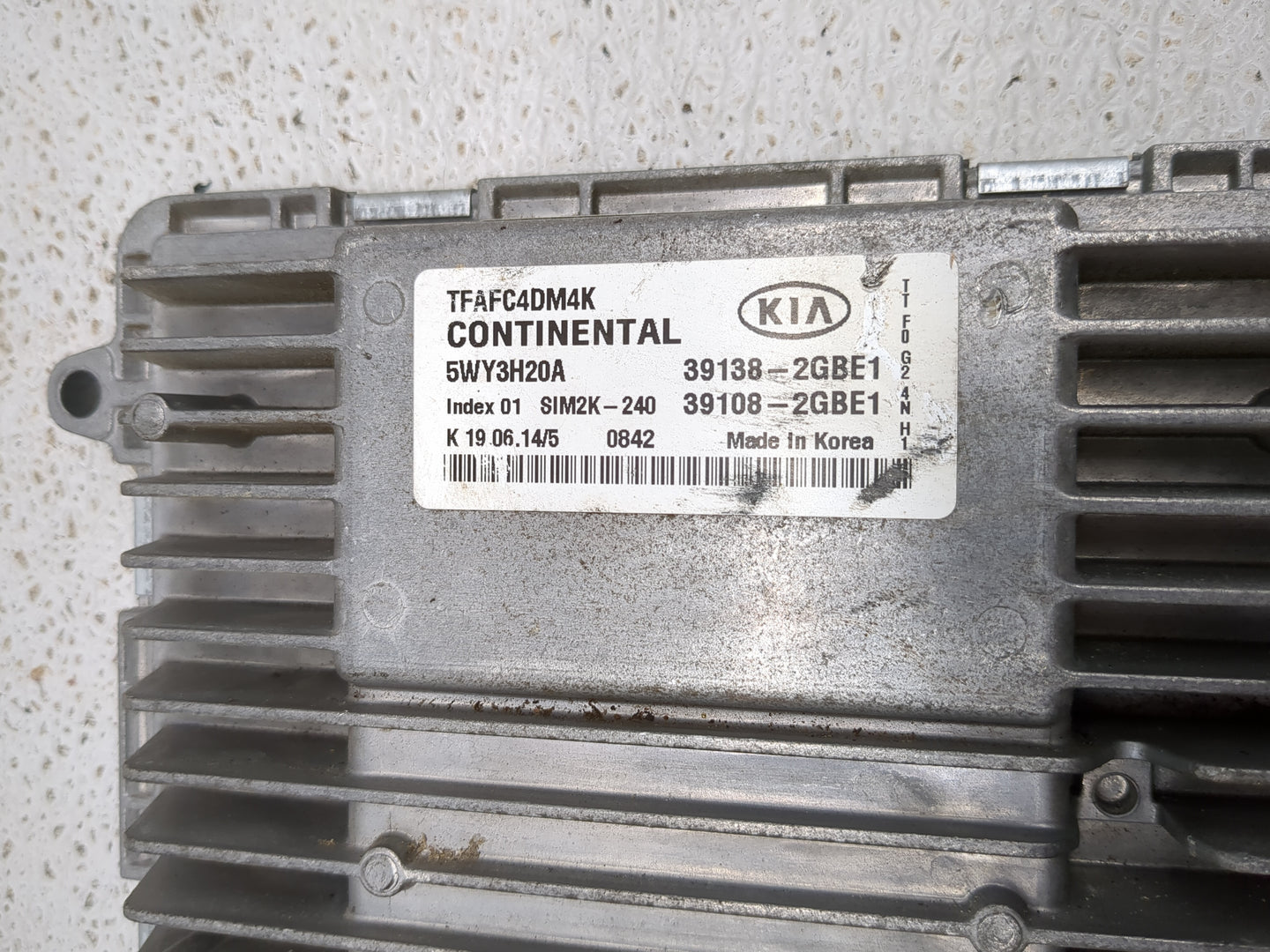 2015 Kia Optima PCM Engine Control Computer ECU ECM PCU OEM P/N:39138-2GBE1 Fits OEM Used Auto Parts - Oemusedautoparts1.com