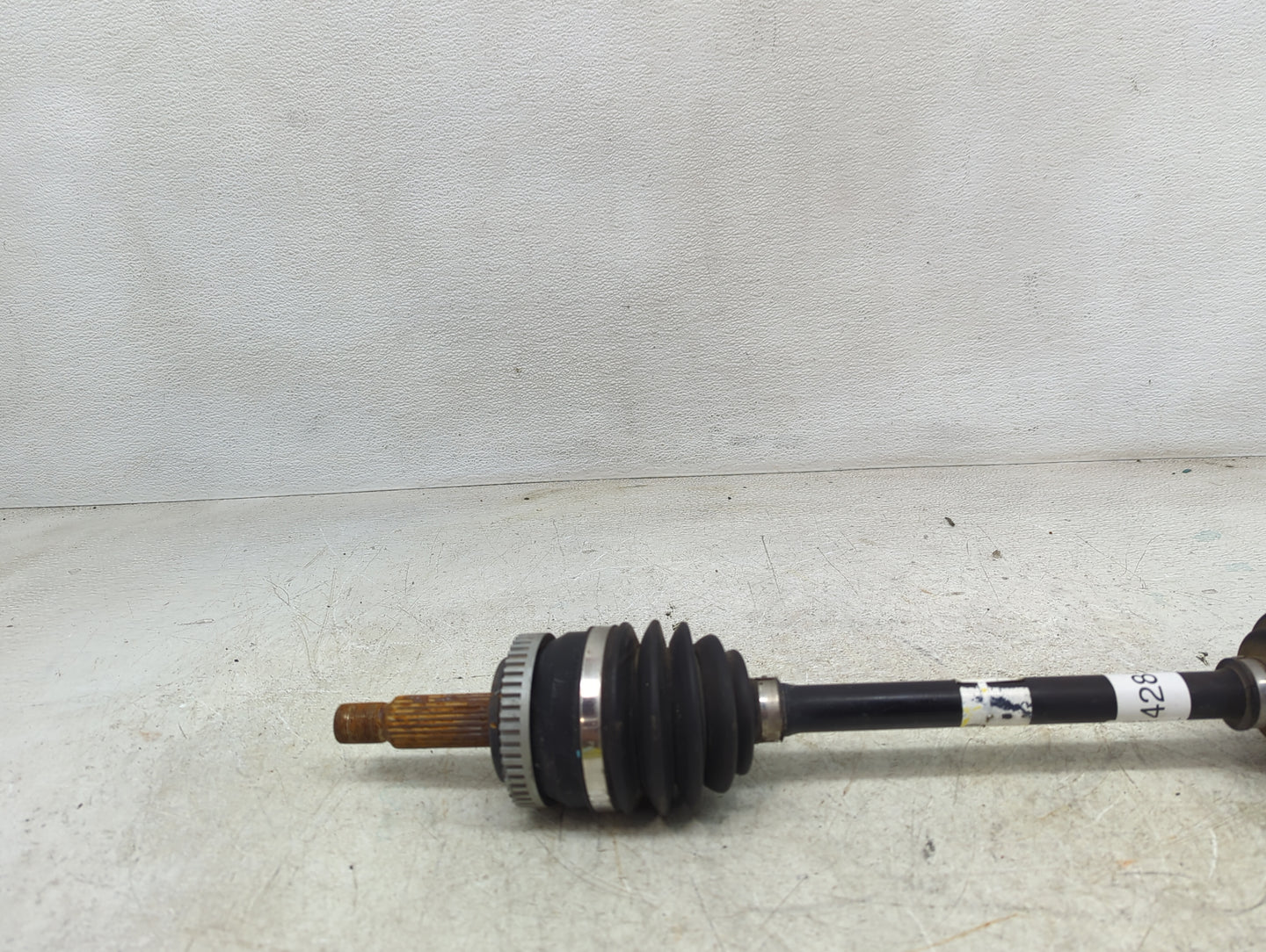 2014-2015 Kia Optima Axle Shaft Front Driver Cv C/v - Oemusedautoparts1.com