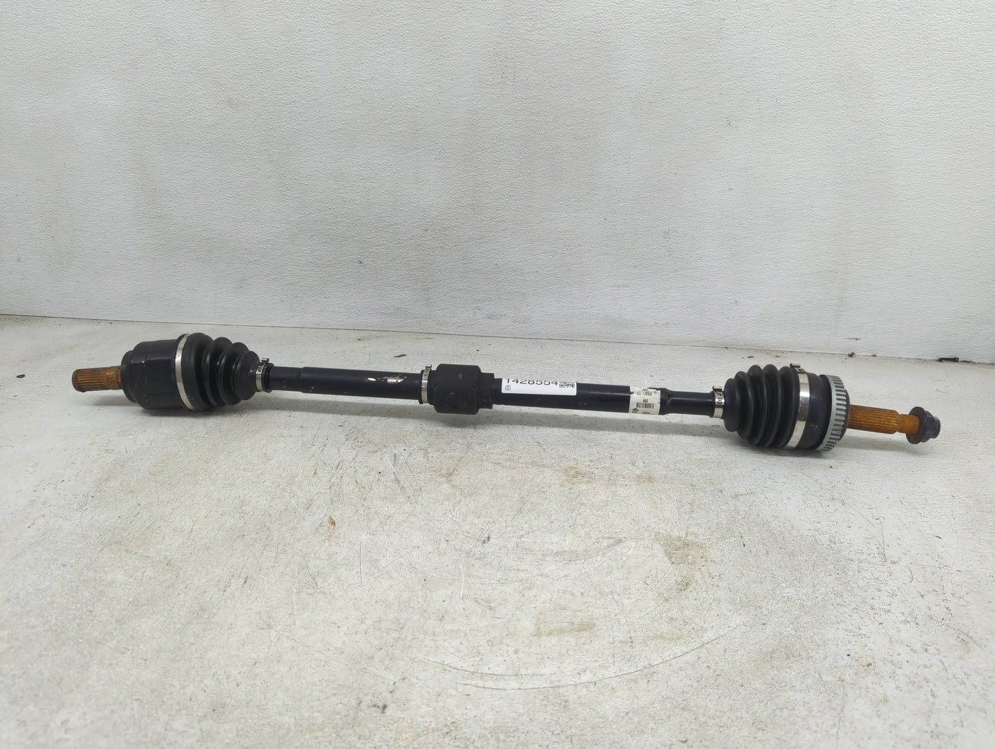 2014-2015 Kia Optima Axle Shaft Front Passenger Cv C/v - Oemusedautoparts1.com