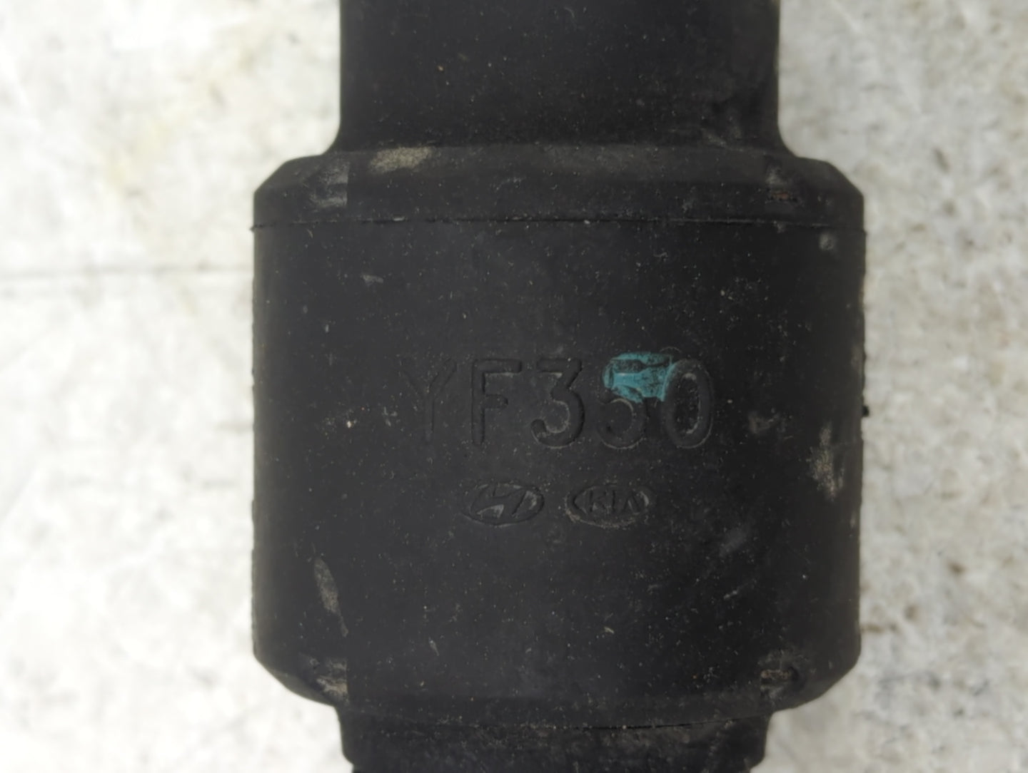 2014-2015 Kia Optima Axle Shaft Front Passenger Cv C/v - Oemusedautoparts1.com