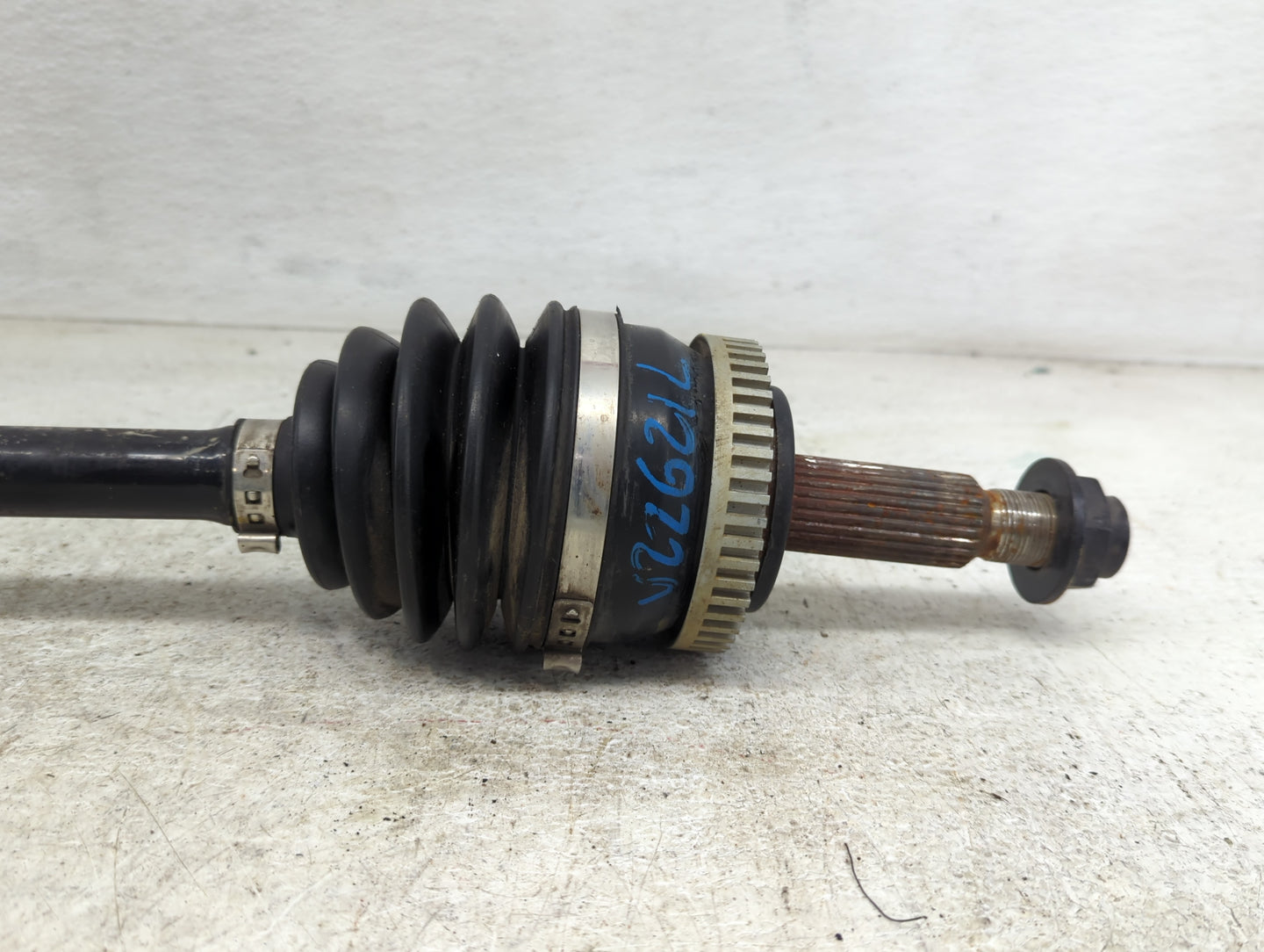 2014-2015 Kia Optima Axle Shaft Front Driver Cv C/v - Oemusedautoparts1.com