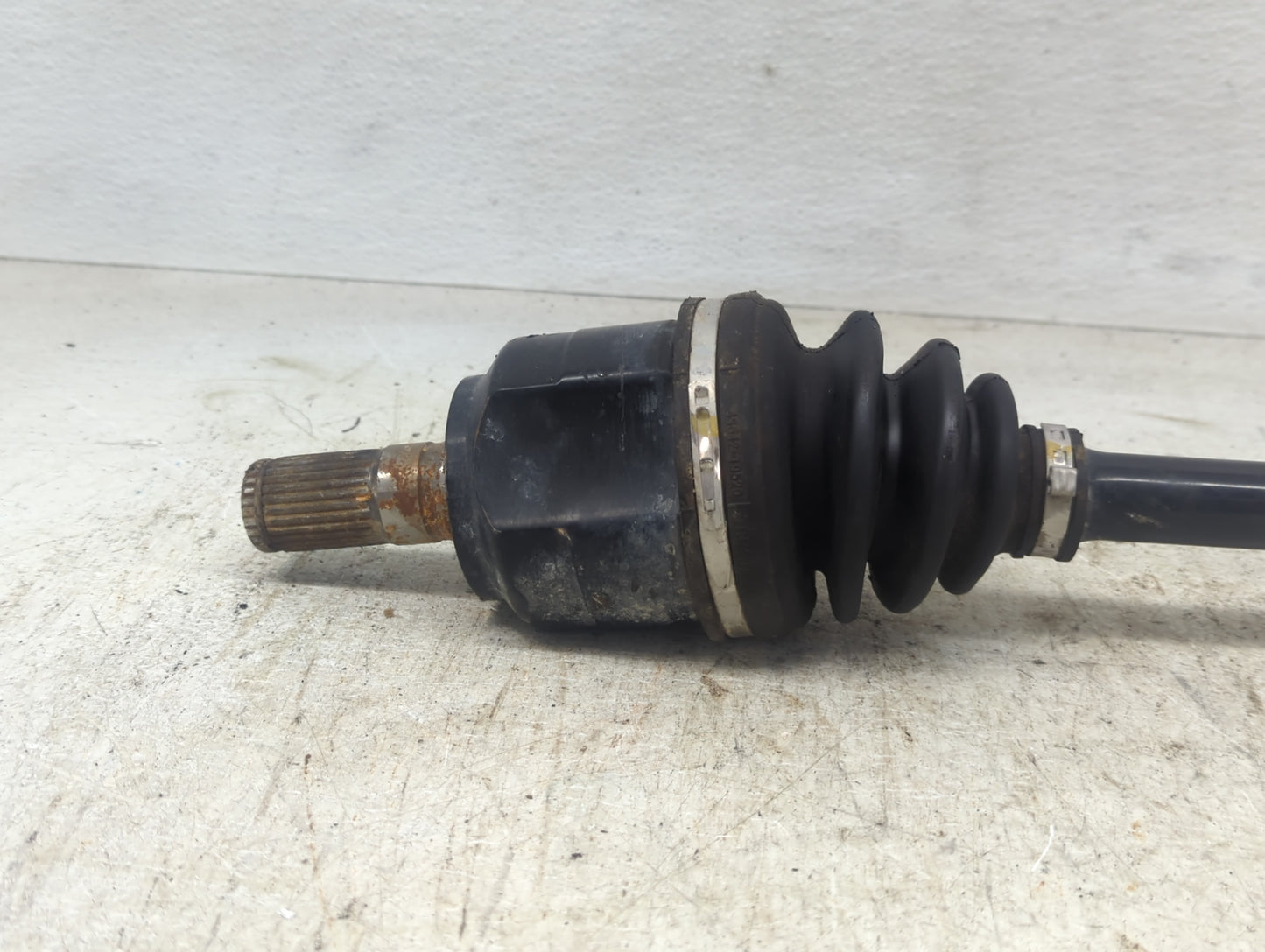 2014-2015 Kia Optima Axle Shaft Front Driver Cv C/v - Oemusedautoparts1.com