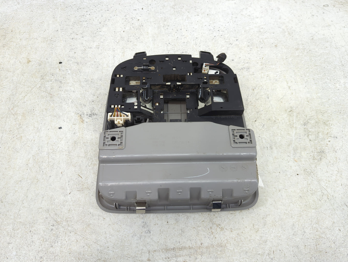 2014-2016 Kia Optima Overhead Roof Console 1430028 - Oemusedautoparts1.com