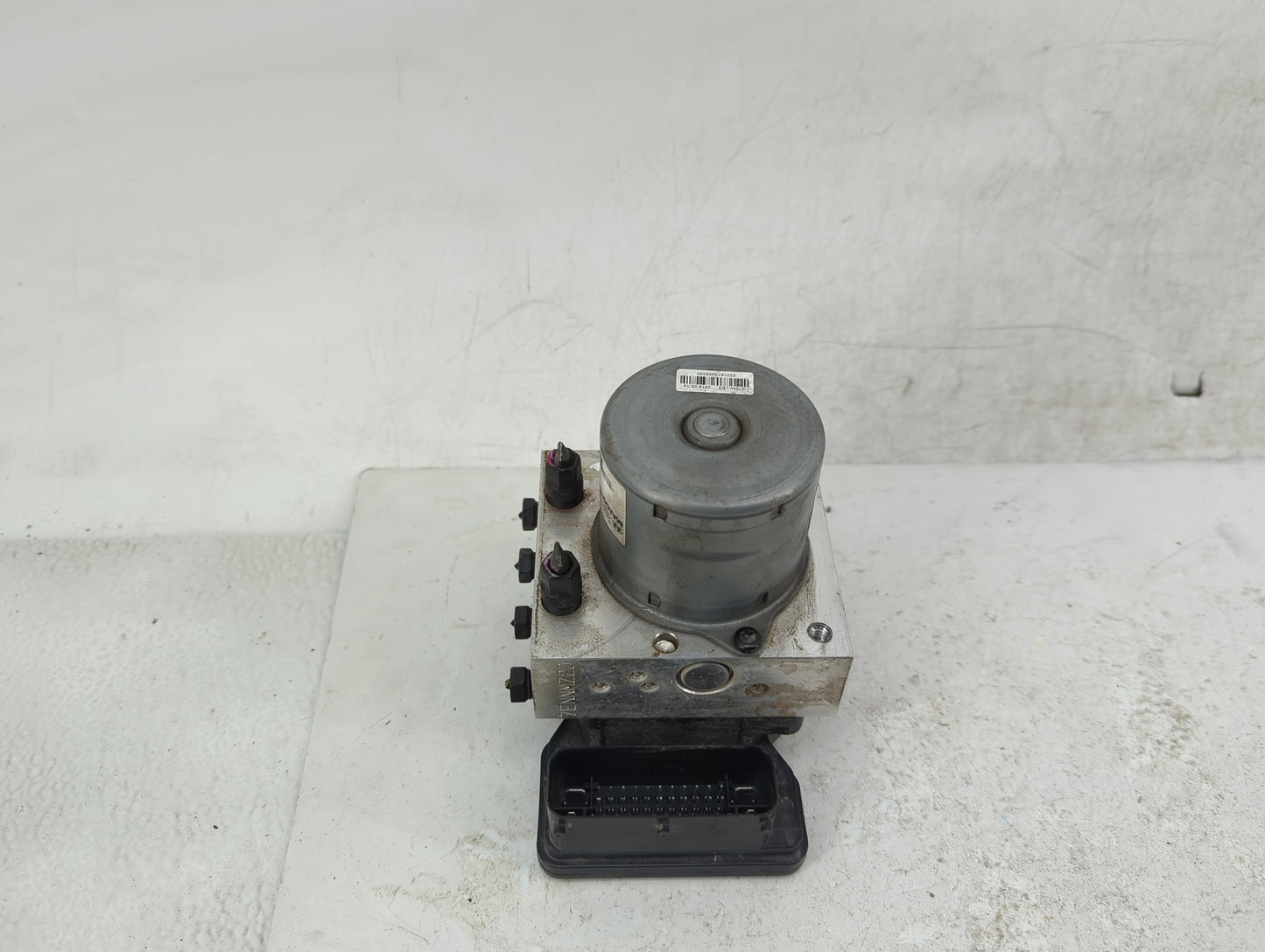 2014-2015 Kia Optima ABS Pump Control Module Replacement Fits Fits 2014 2015 OEM Used Auto Parts - Oemusedautoparts1.com