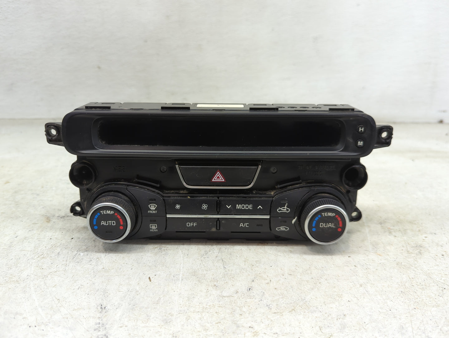 2014-2015 Kia Optima Climate Control Module Temperature AC/Heater Replacement P/N:97250-2TNN1CA Fits Fits 2014 2015 OEM Used