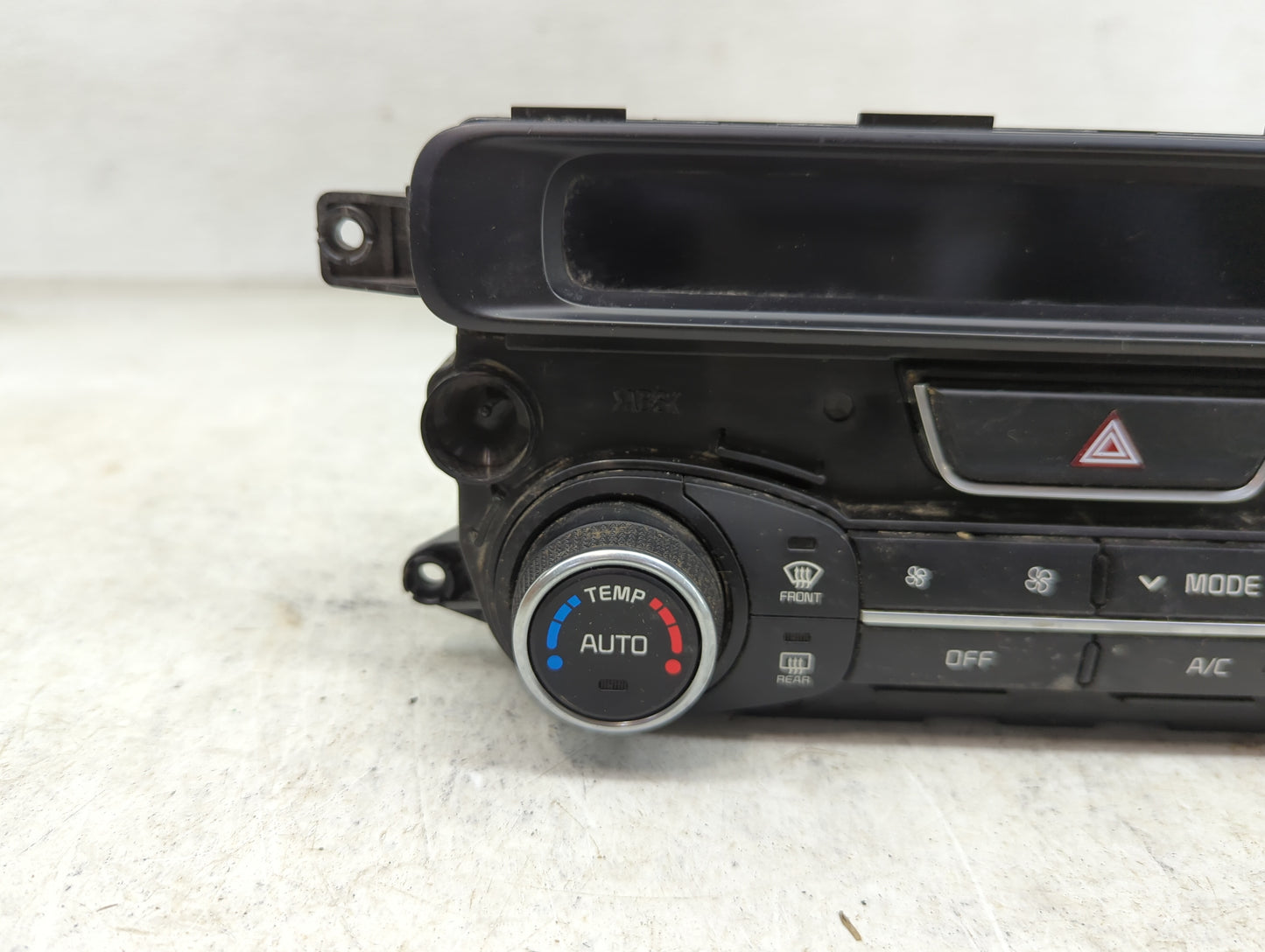 2014-2015 Kia Optima Climate Control Module Temperature AC/Heater Replacement P/N:97250-2TNN1CA Fits Fits 2014 2015 OEM Used