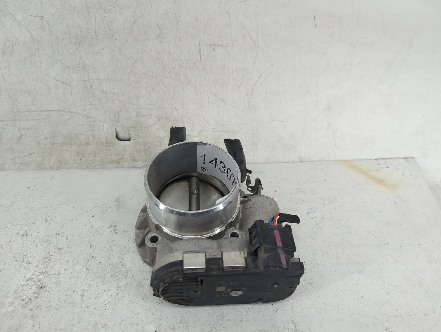2011-2015 Kia Optima Throttle Body P/N:35100-26700 Fits Fits 2011 2012 2013 2014 2015 2016 OEM Used Auto Parts - Oemusedauto