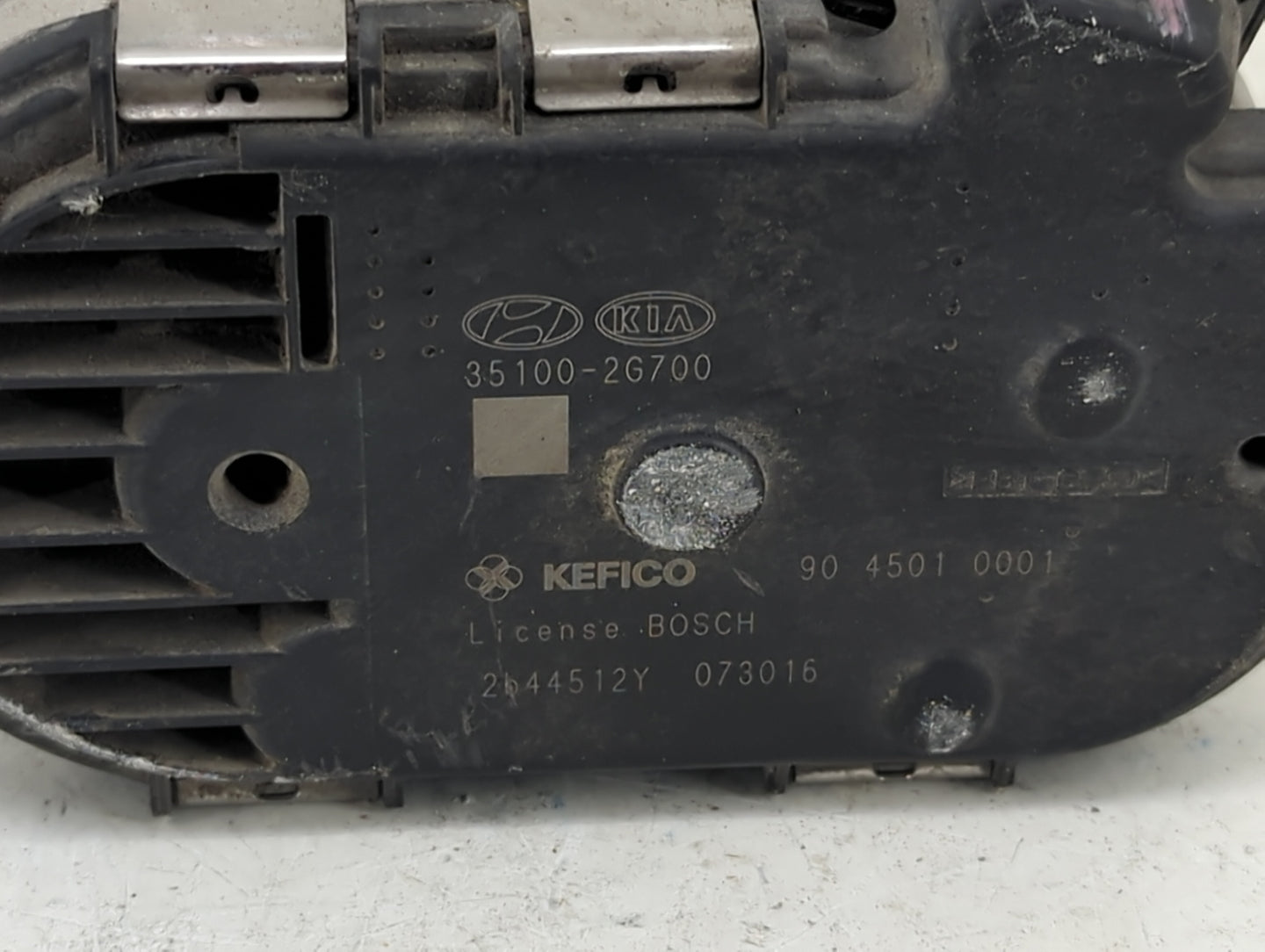2011-2015 Kia Optima Throttle Body P/N:35100-26700 Fits Fits 2011 2012 2013 2014 2015 2016 OEM Used Auto Parts - Oemusedauto