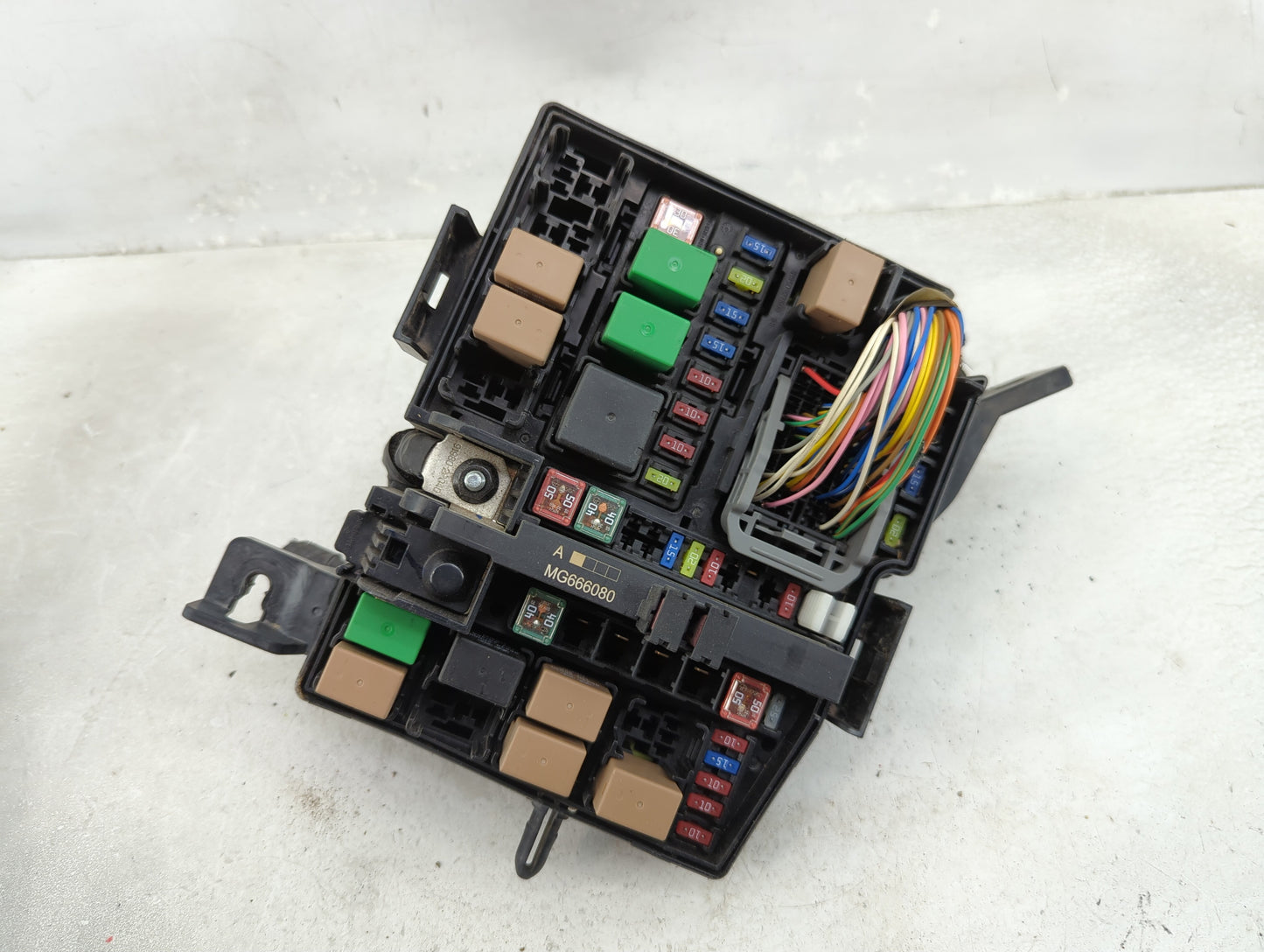 2014-2015 Kia Optima Fusebox Fuse Box Panel Relay Module P/N:91955-2T730QQK Fits Fits 2014 2015 OEM Used Auto Parts - Oemuse