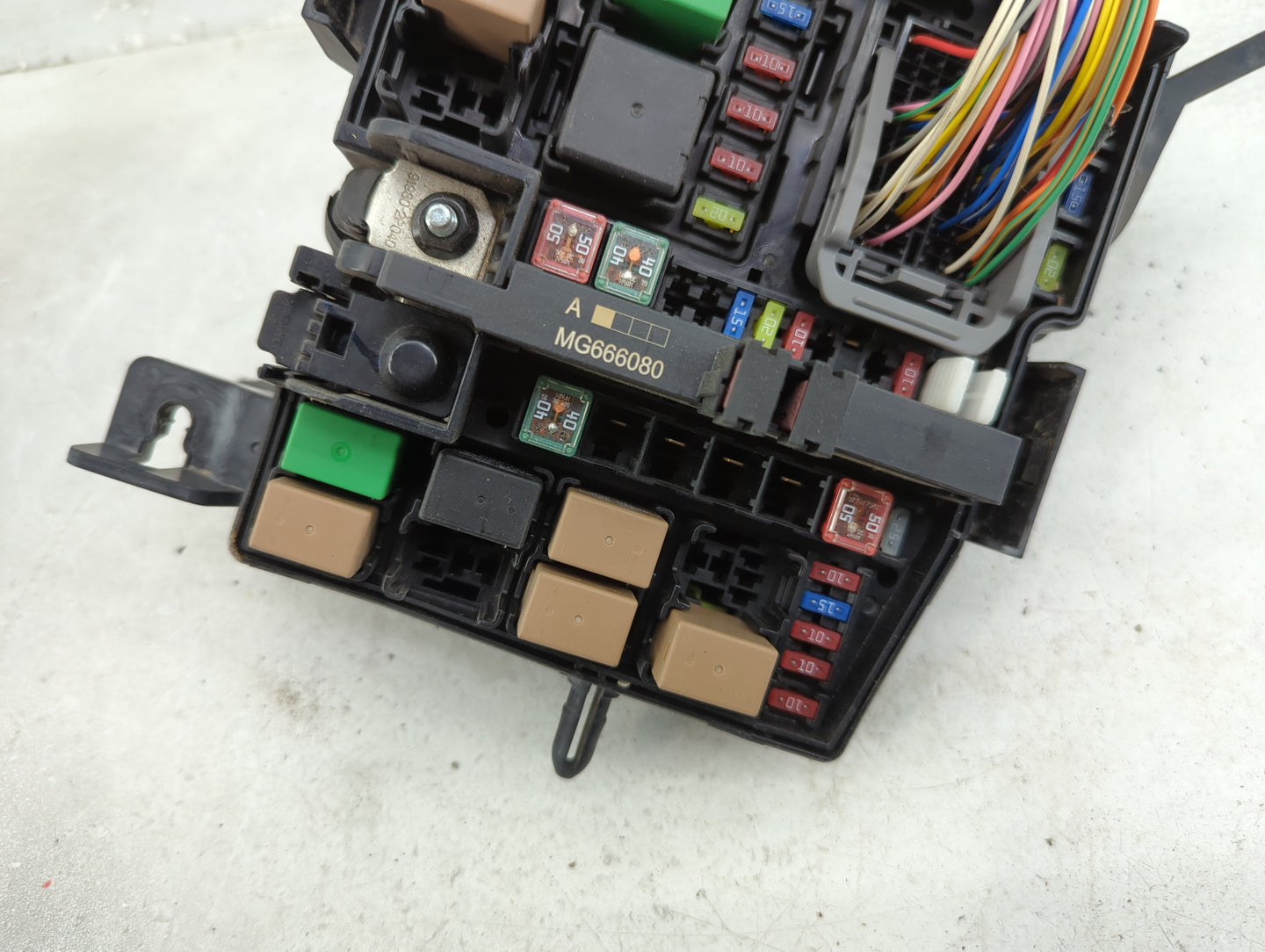 2014-2015 Kia Optima Fusebox Fuse Box Panel Relay Module P/N:91955-2T730QQK Fits Fits 2014 2015 OEM Used Auto Parts - Oemuse
