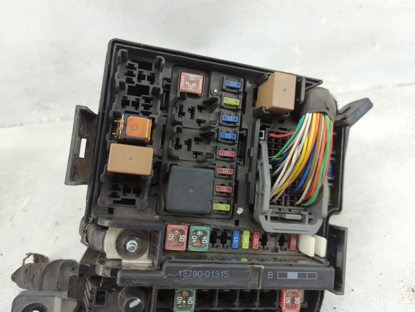 2014-2015 Kia Optima Fusebox Fuse Box Panel Relay Module P/N:91955-2T730 Fits Fits 2014 2015 OEM Used Auto Parts - Oemusedau