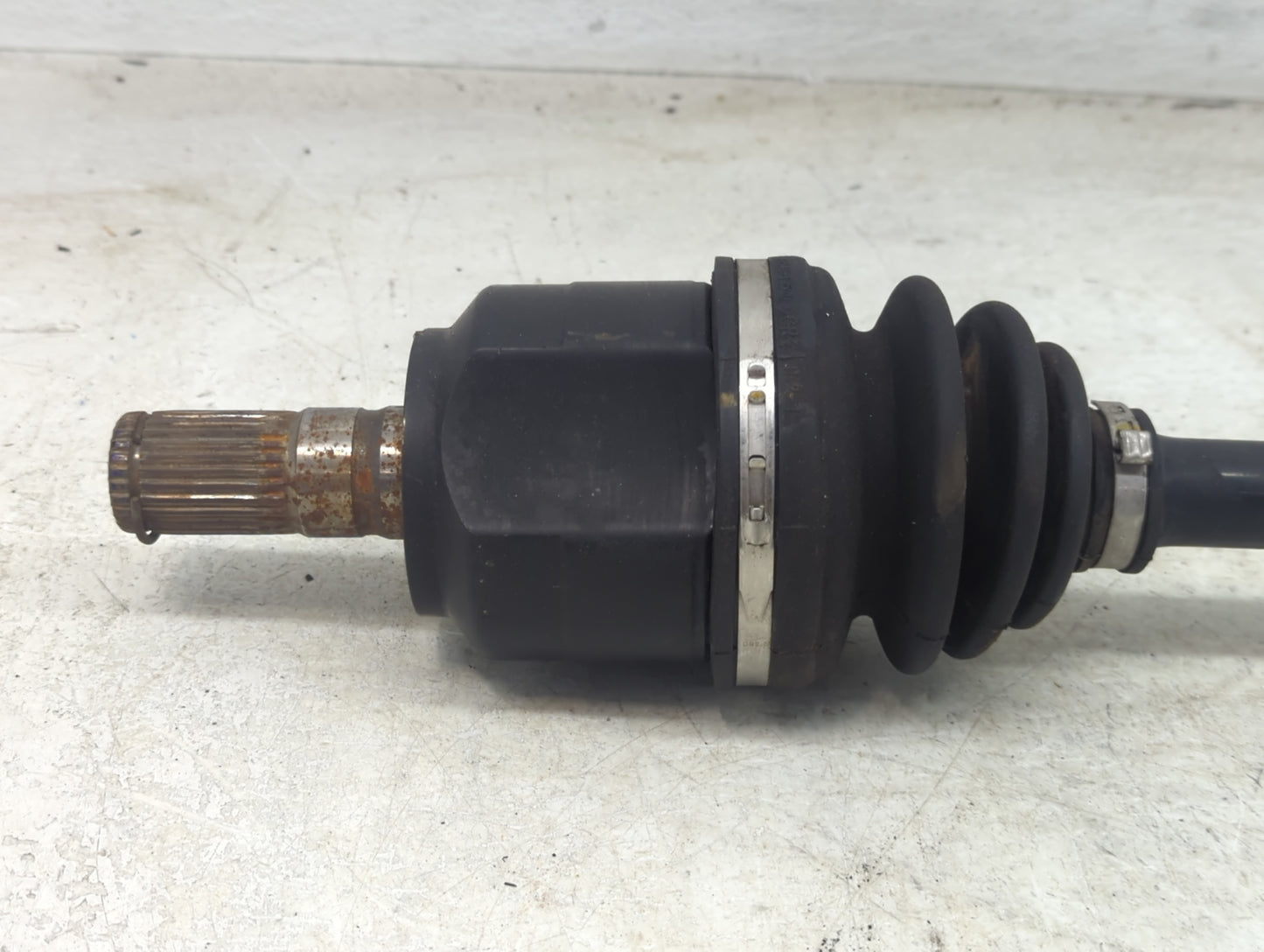 2014-2015 Kia Optima Axle Shaft Front Driver Cv C/v - Oemusedautoparts1.com