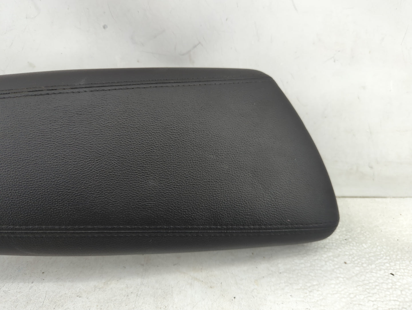 2015 Kia Optima Center Console Armrest Cover Lid Fits OEM Used Auto Parts - Oemusedautoparts1.com